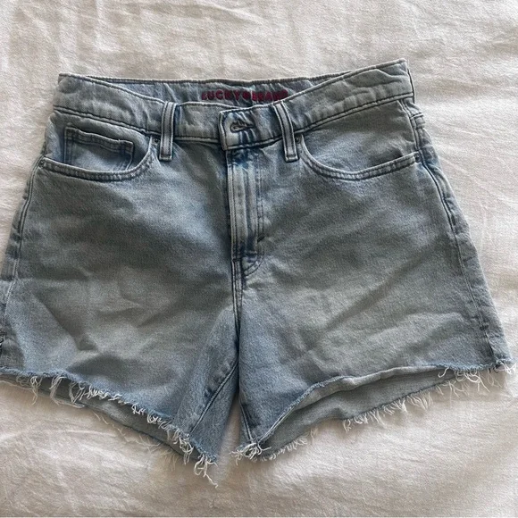 Lucky Brand 90s Midi size 6 Light Blue Jean Shorts classic - Picture 1 of 7